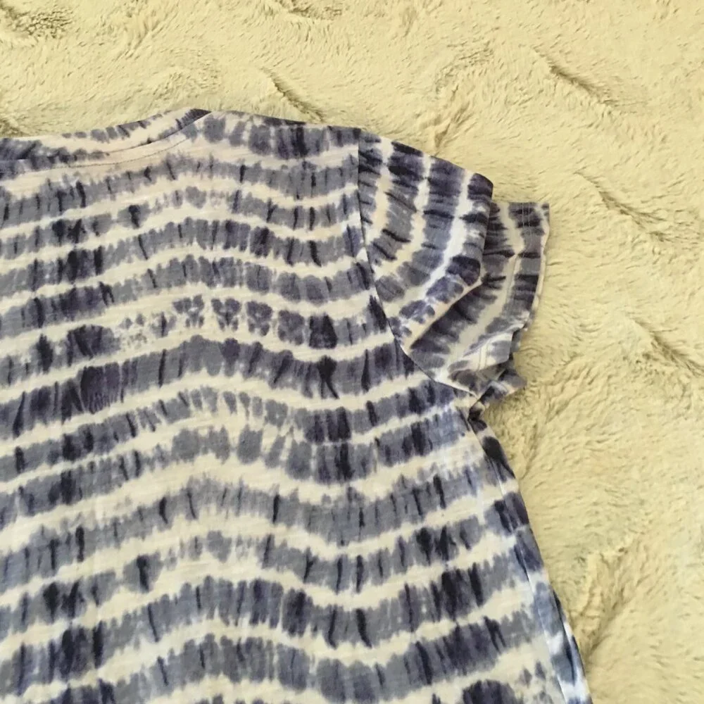 Nwt Vince Camuto blue white tie dye tee  shirt size XS